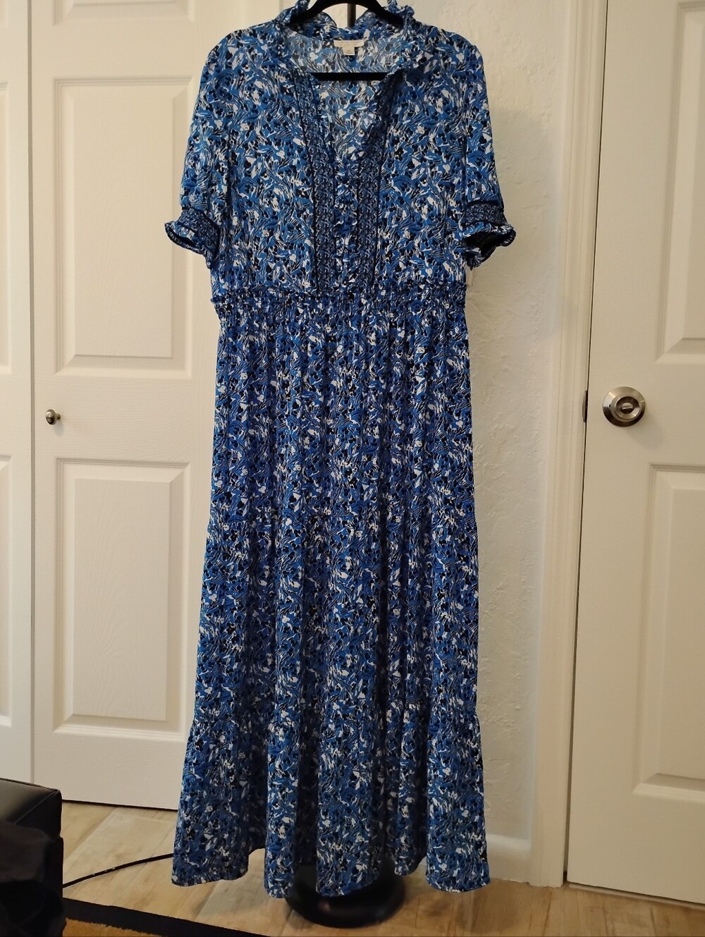 London Style Blue Floral Print Maxi Dress NWOT Size 16